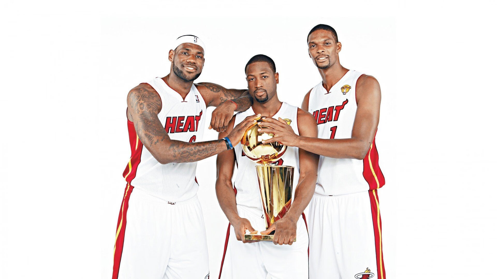 九游游戏中心下载-校园篮球推动性别平衡女生参与率持续走高，校园篮球女神